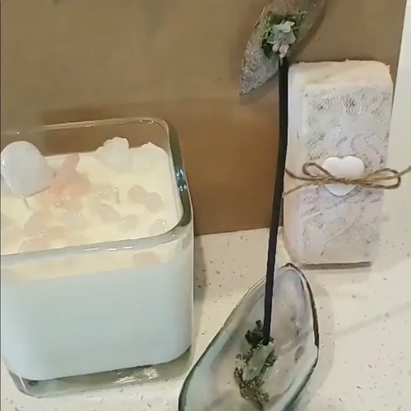 Candles - Picture 3 of 3